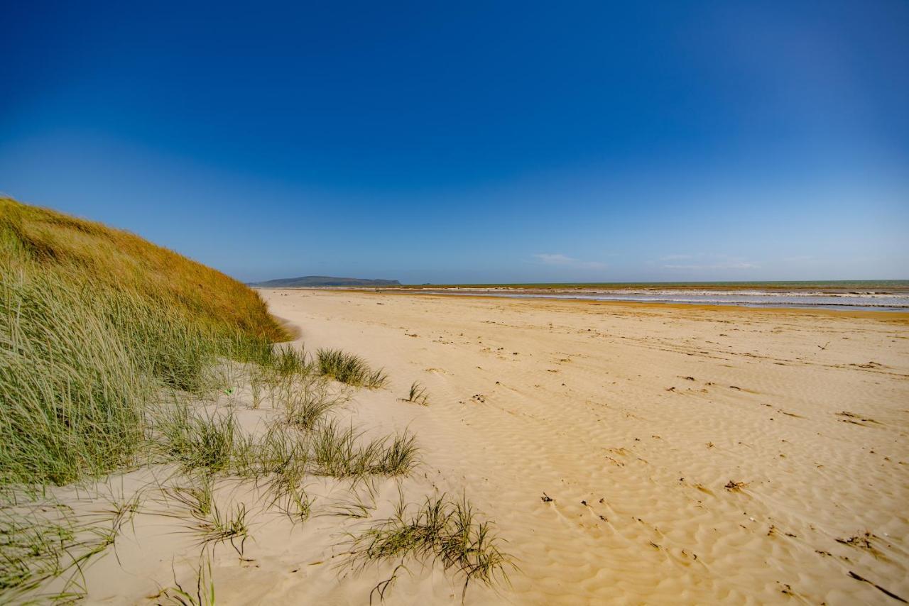 Beach Road Holiday Park Otatara Exteriör bild