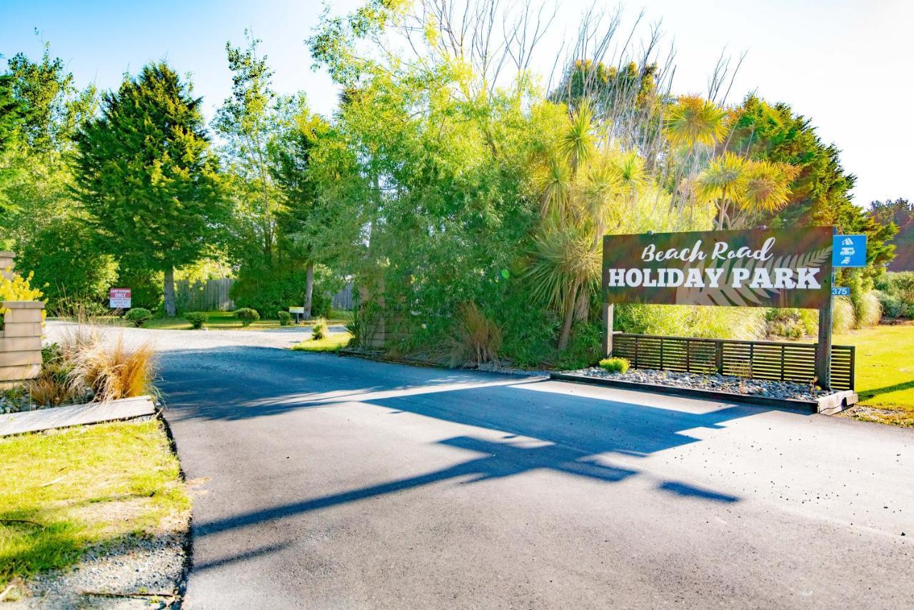 Beach Road Holiday Park Otatara Exteriör bild